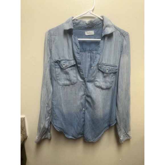 Thread Supply Soft Button Down Shirt Roll Tab Sleeve Blue Denim Size Medium Tie - Picture 1 of 6